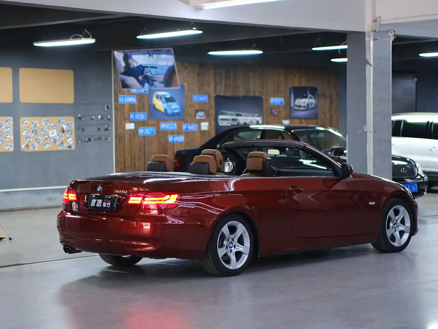 BMW 3 Series (Import) 2011 325i Convertible Coupe фото 18