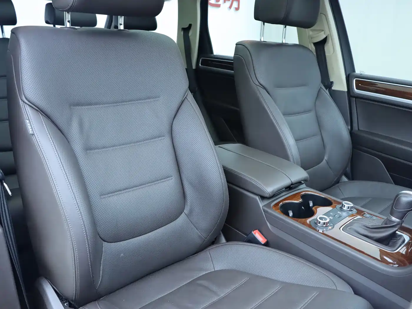 Volkswagen Touareg 2015 3.0TSI Comfort Edition фото 9