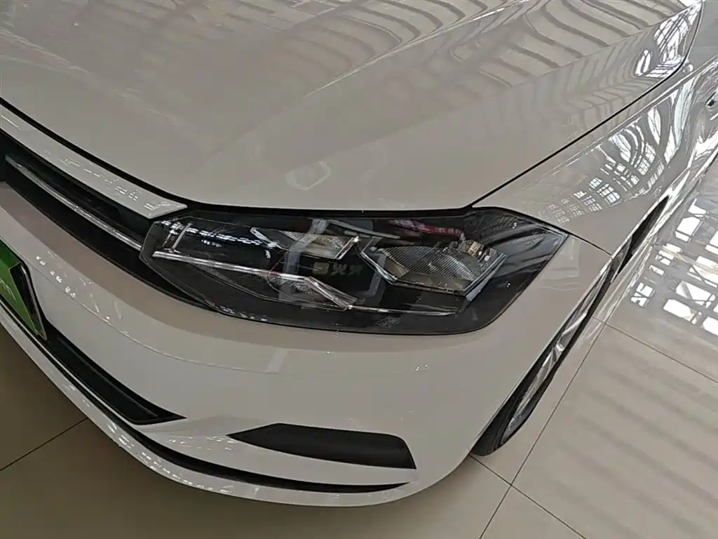 Volkswagen Polo 2023 Plus 1.5L Automatic Colorful Tech Edition фото 24