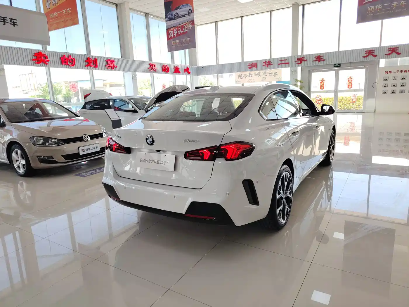 BMW 2 Series 2025 225L M Sport Package фото 13