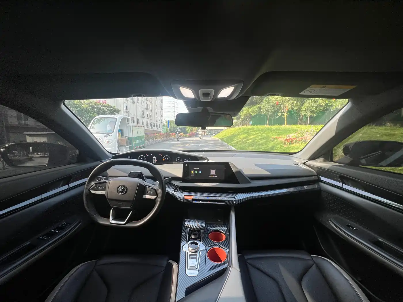CHANGAN UNI-V