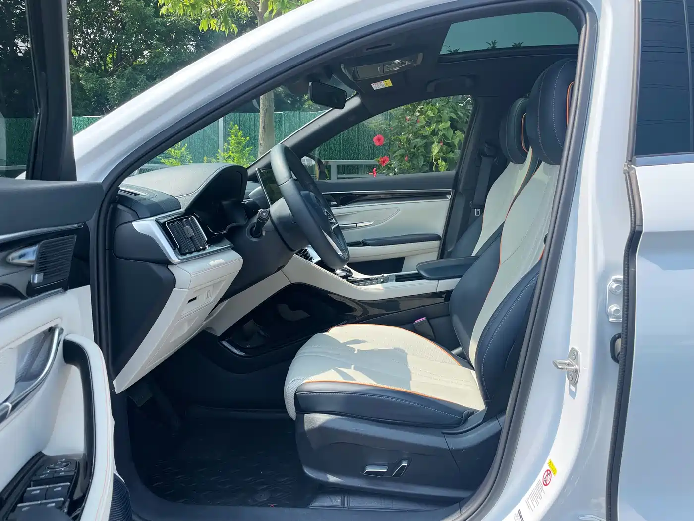 BYD Song PLUS PHEV 2021 DM-i 51KM Honor фото 14