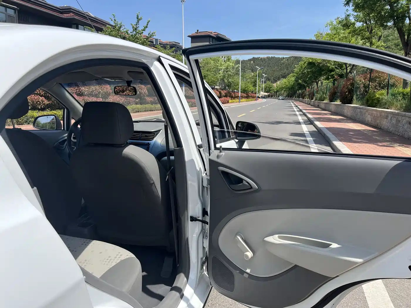 Chevrolet Sail 2013 Sedan 1.2L AMT Ideal Edition фото 22