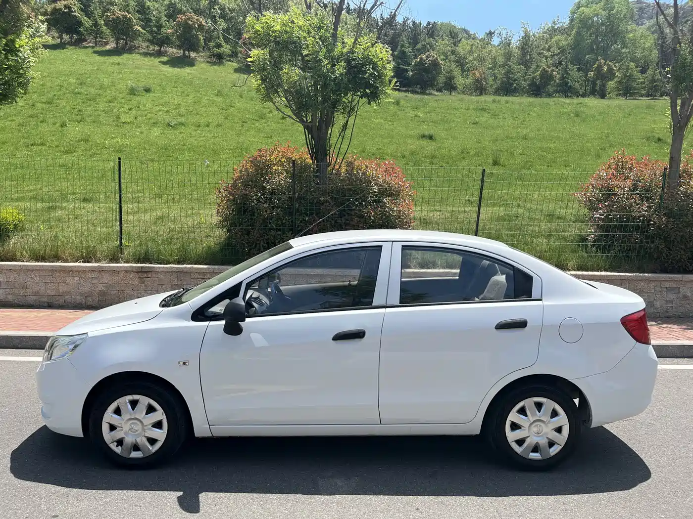 Chevrolet Sail 2013 Sedan 1.2L AMT Ideal Edition фото 27
