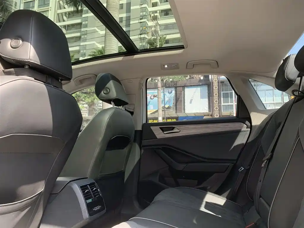 Volkswagen Sagitar 2023 Model Year 200TSI DSG Surpass Edition фото 9