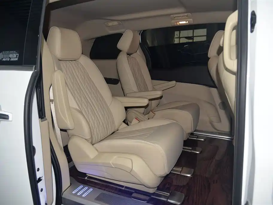Buick GL8 2023 Land Business Class 652T Luxury фото 15