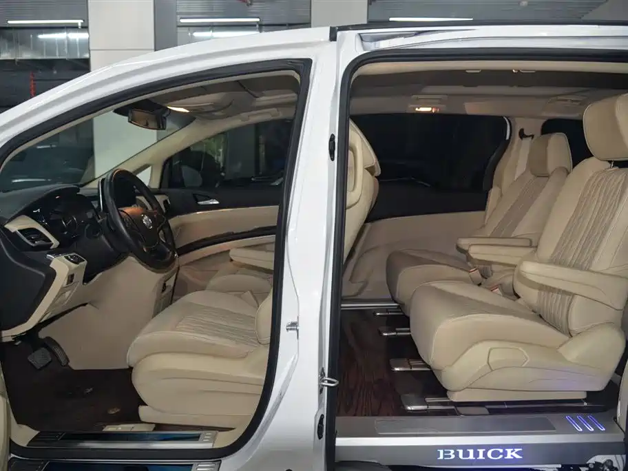 Buick GL8 2023 Land Business Class 652T Luxury фото 10