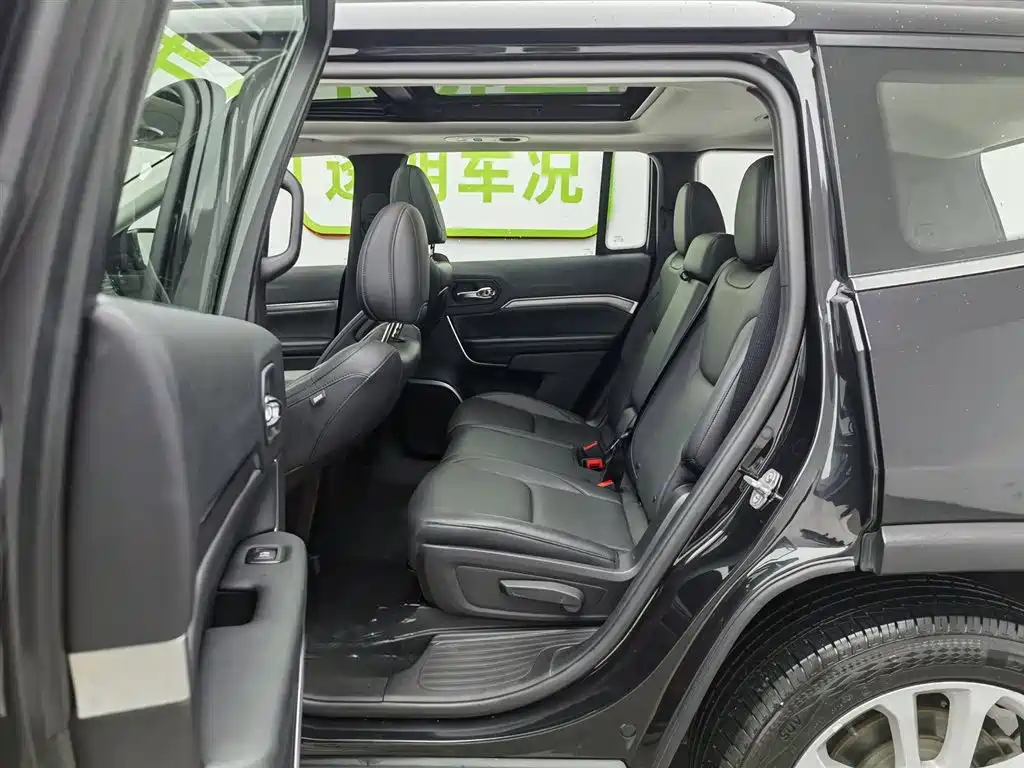 JEEP GRAND COMMANDER