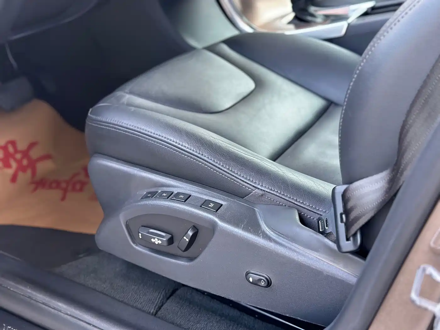 Фото 7 - Volvo XC60