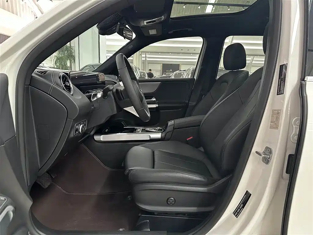 Mercedes-Benz GLB 2024 GLB 200 Dynamic фото 11