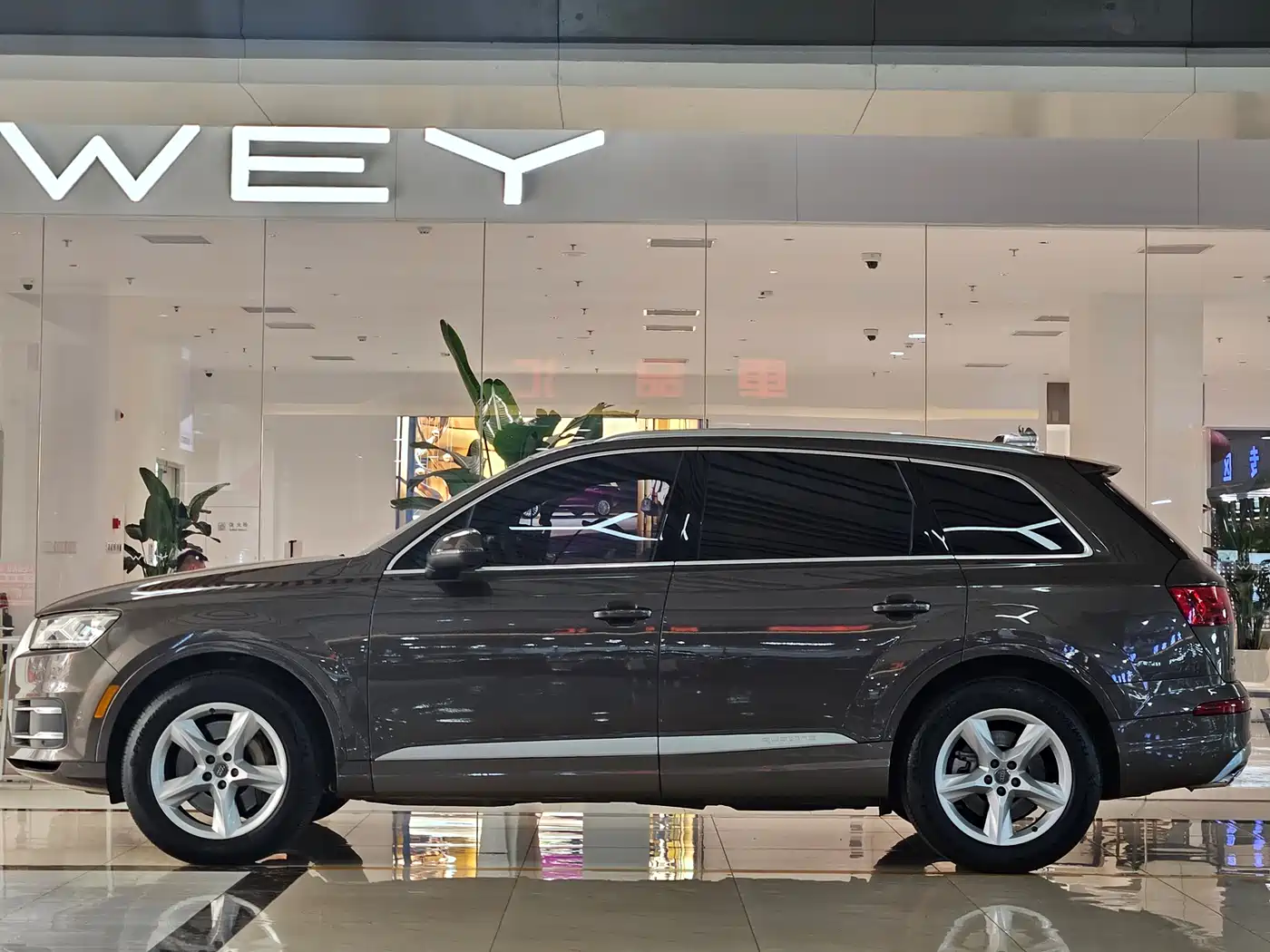 Фото 7 - Audi Q7