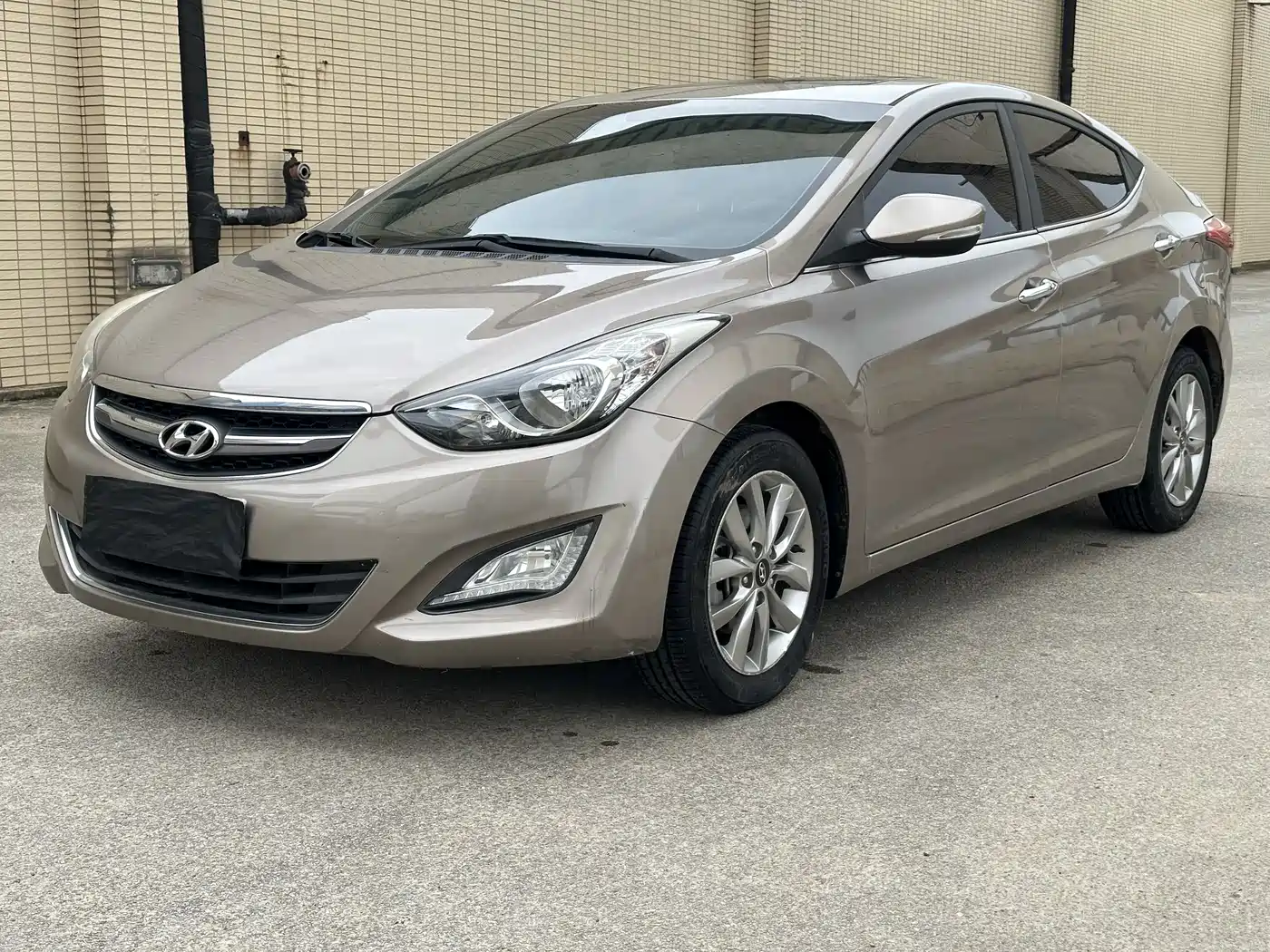 Hyundai Langdong 2015 1.6L Manual Premium