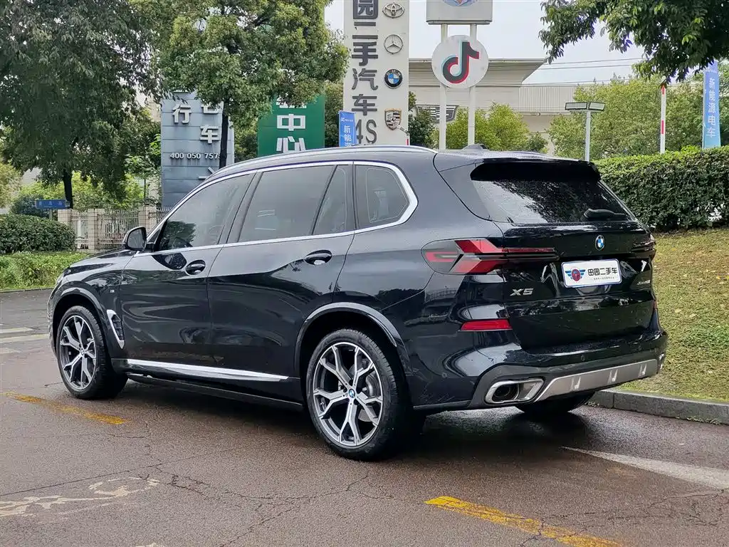 BMW X5 2023 xDrive 30Li Premium M Sport Package фото 4