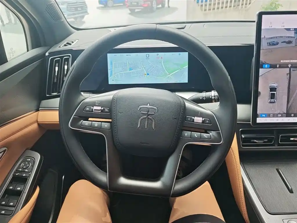 BYD Song L DM-i 2024 112km Leading Edition фото 11