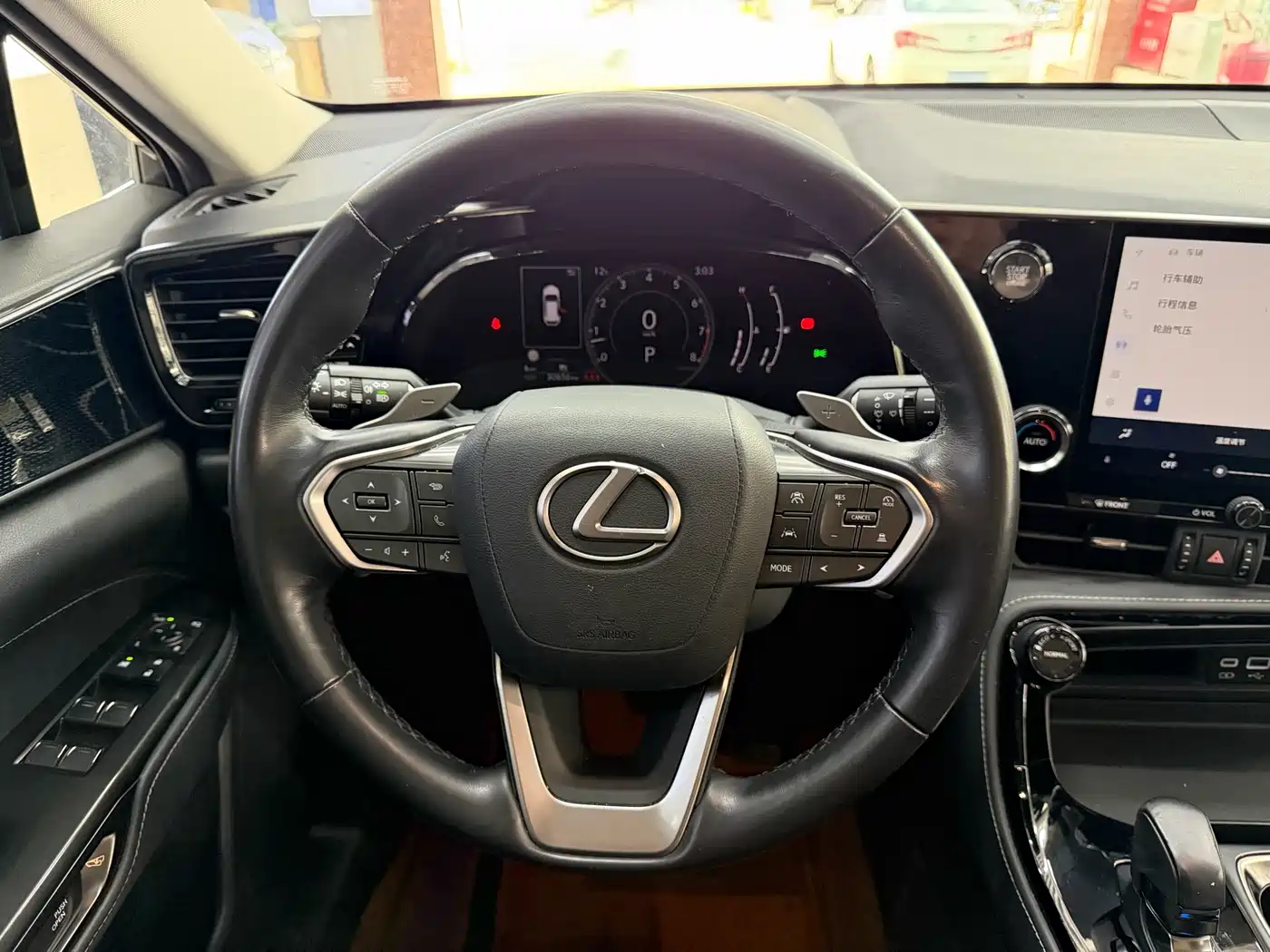 Lexus NX 2022 260 FWD Innovation Edition фото 18