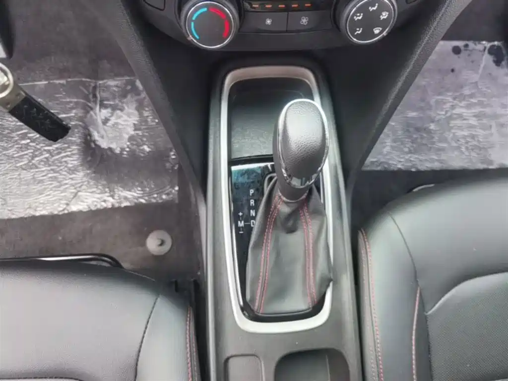Chevrolet Monza 2022 Mild Hybrid RS 330T Automatic Comfort Edition фото 14