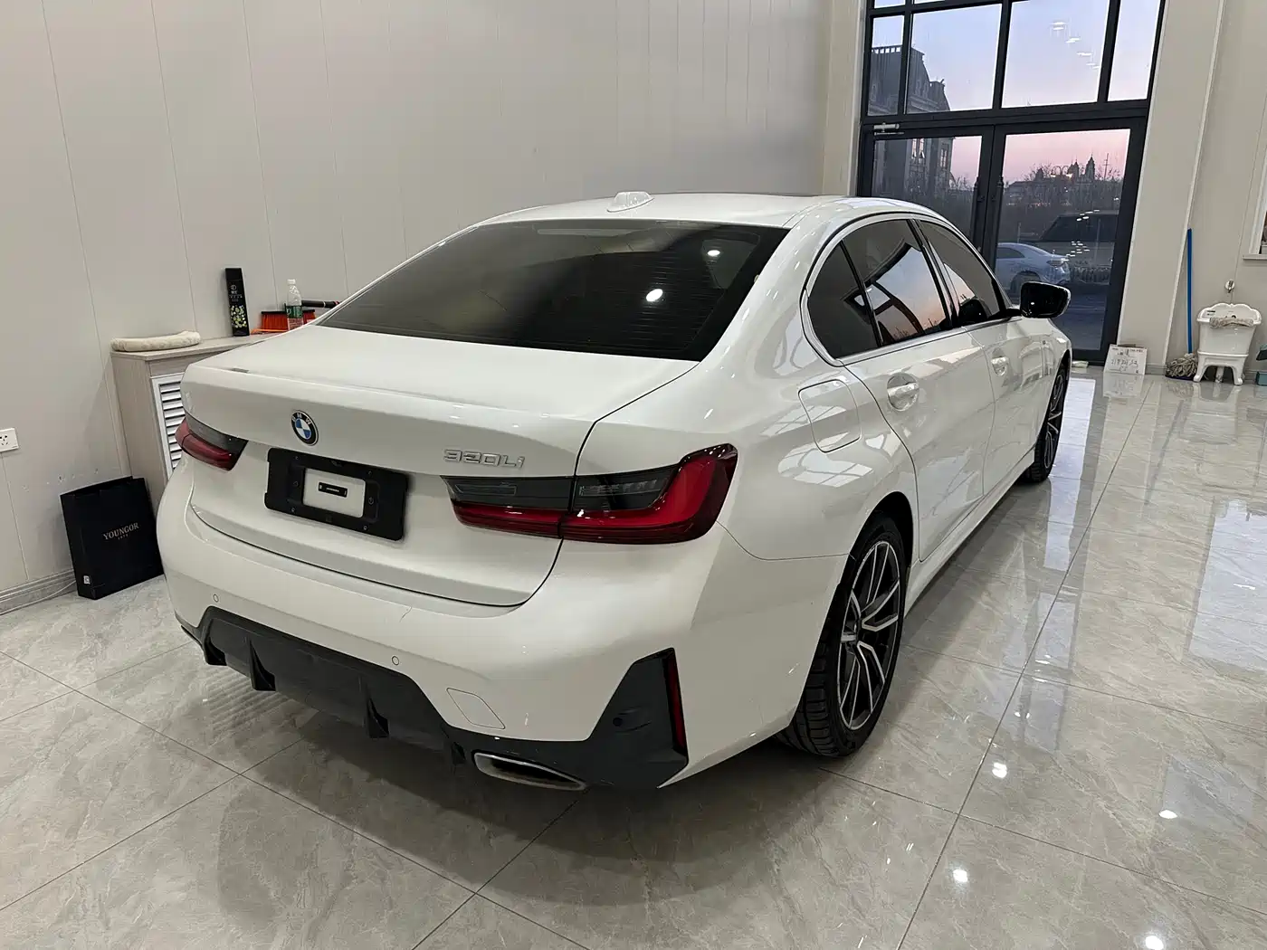 BMW 3 Series 2023 320Li M Sport Package фото 4