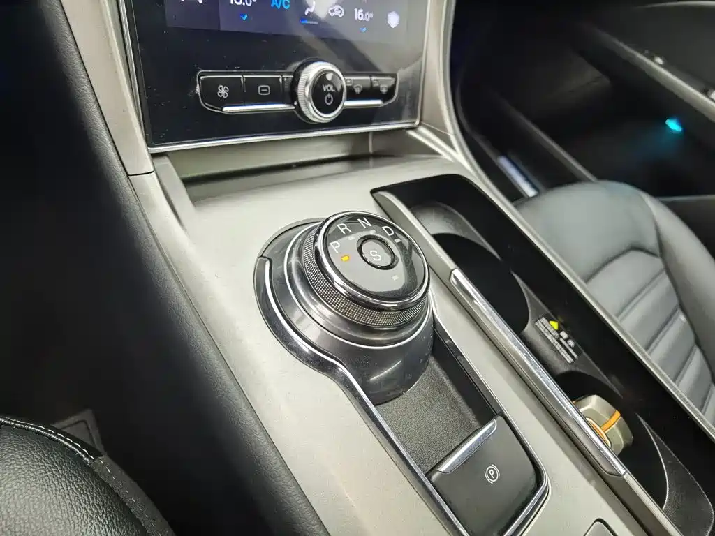 Ford Mondeo, миниатюра 13