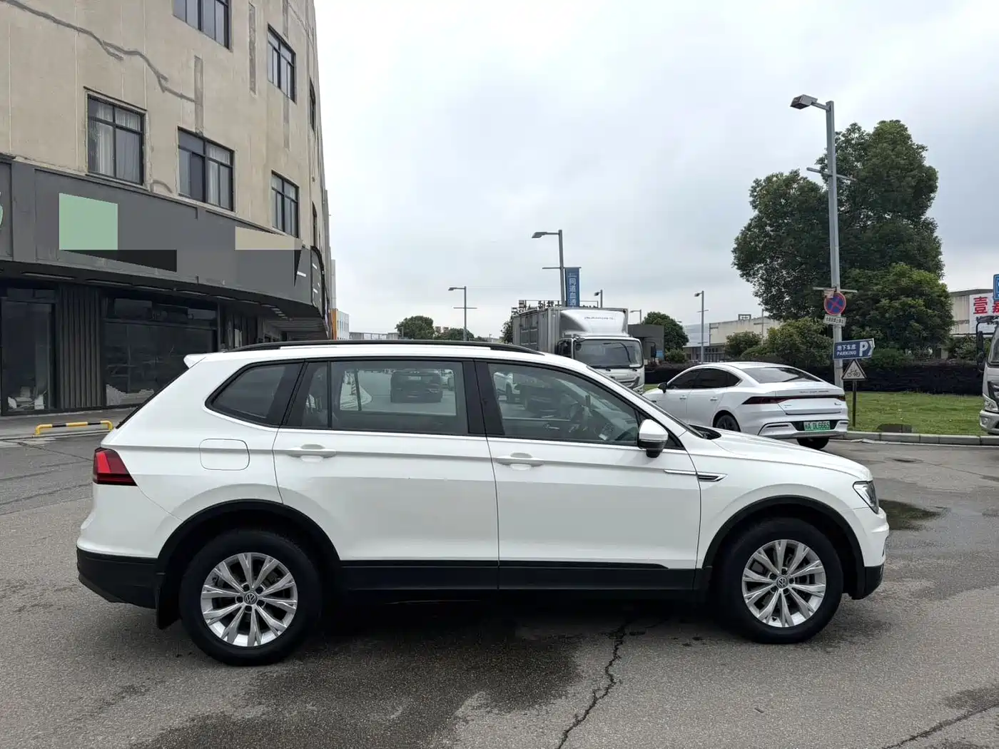 Volkswagen Tiguan L 2018 330TSI Automatic 2WD Trend Edition фото 3