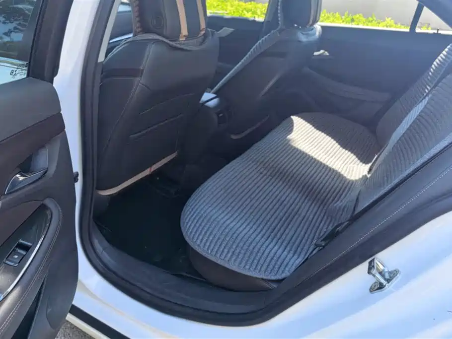 Chevrolet Malibu 2018 530T Automatic Luxury Edition фото 11