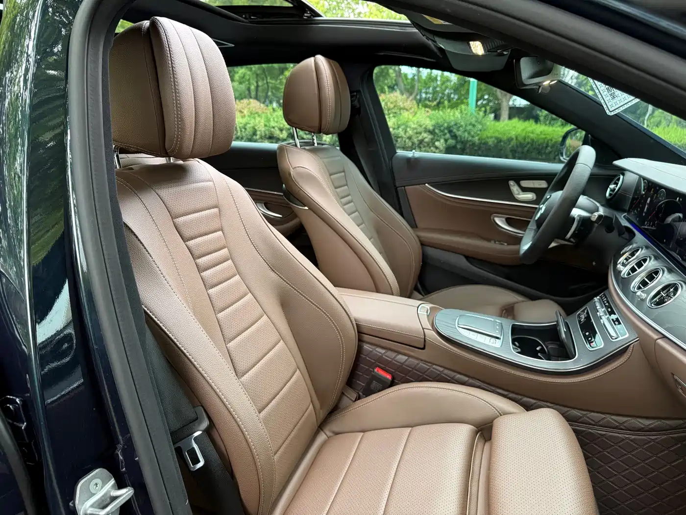 Mercedes-Benz E-Class 2023 Facelift E 260 L Sport фото 13