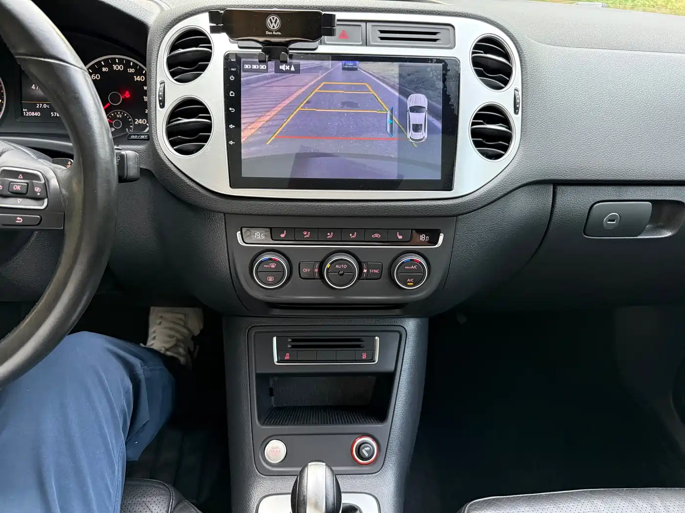 Volkswagen Tiguan 2015 1.8TSI Automatic 2WD Highline фото 16