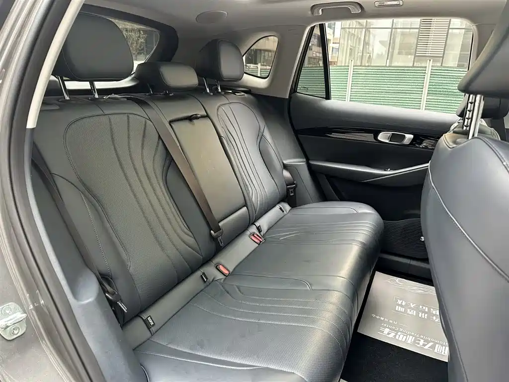 GEELY GALAXY GALAXY E5