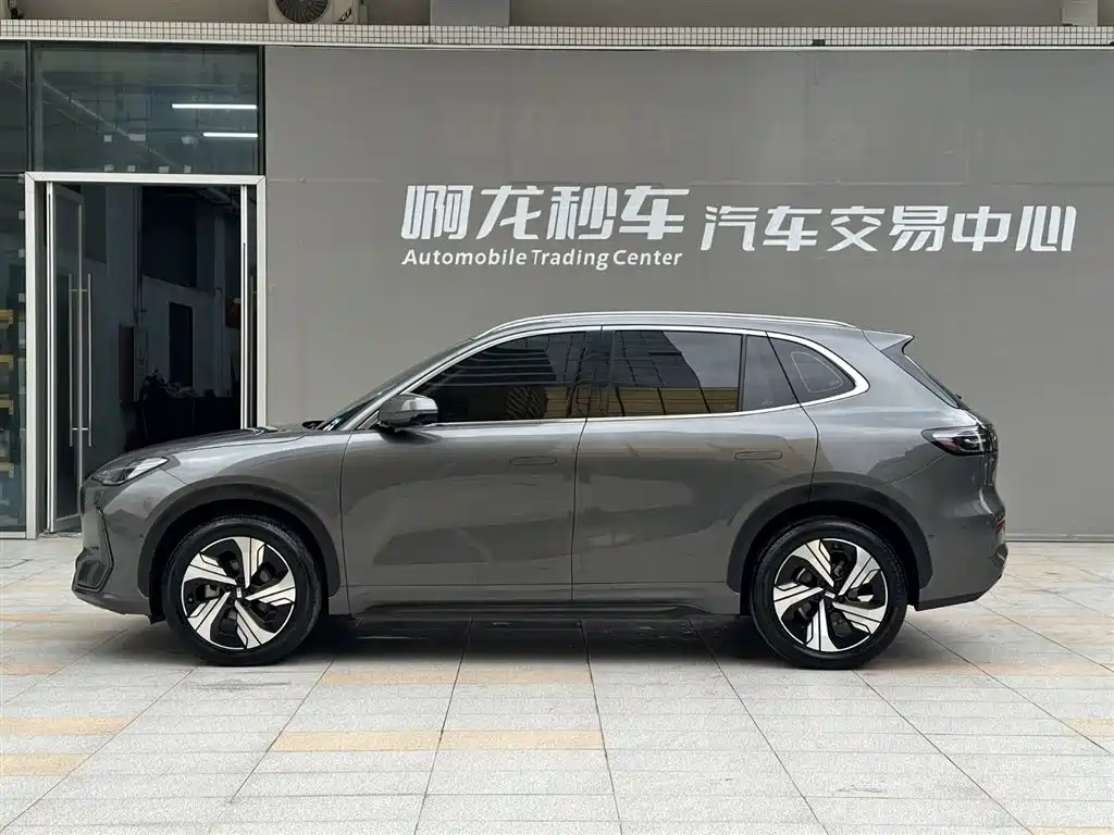 GEELY GALAXY GALAXY E5