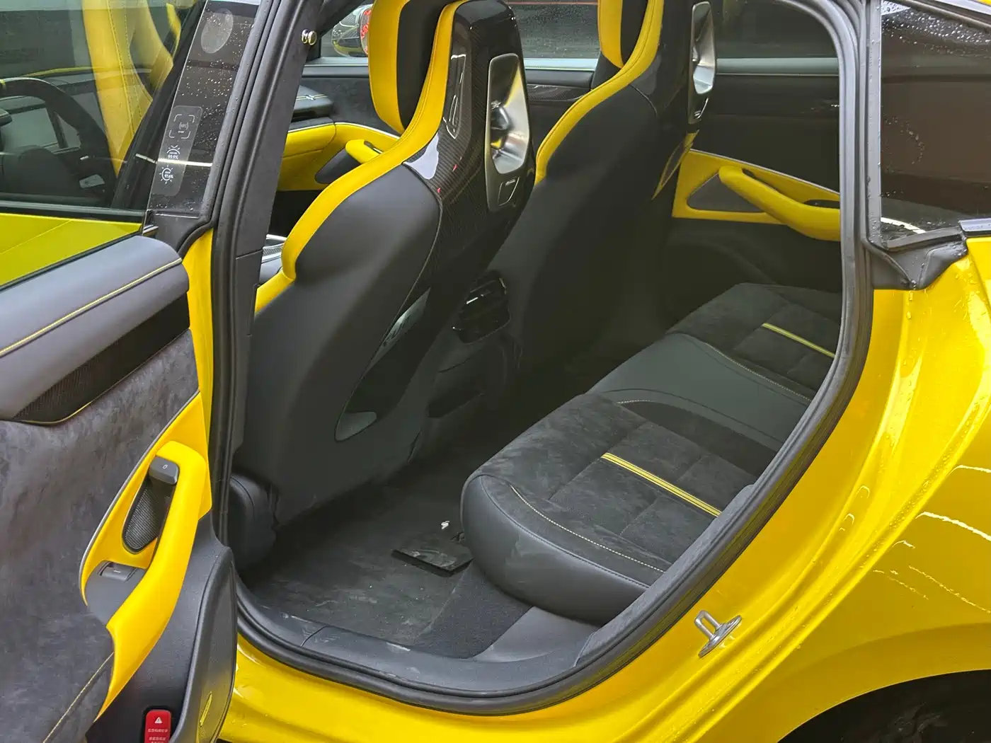 XIAOMI CAR XIAOMI SU7 ULTRA