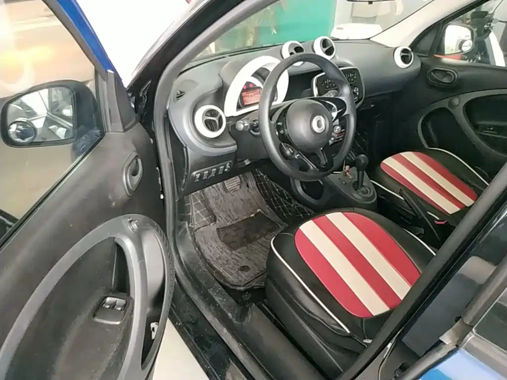 smart forfour 2019 2018 1.0L 52kW Agile Edition