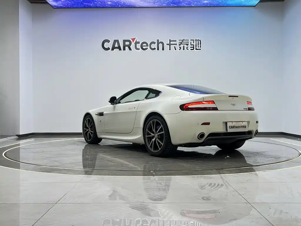 Aston Martin Vantage 2012 2011 4.7L Sportshift Coupe