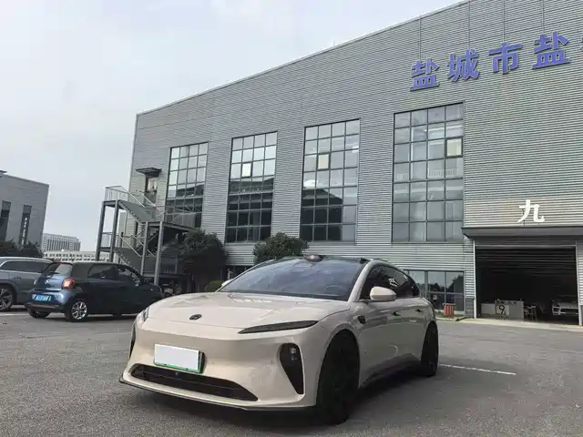 NIO ET5T 2023
