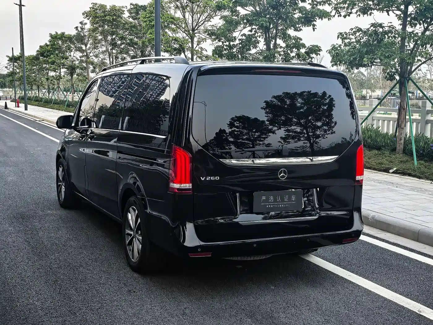 Mercedes-Benz V-Class 2021 V 260 Pilot Edition фото 4