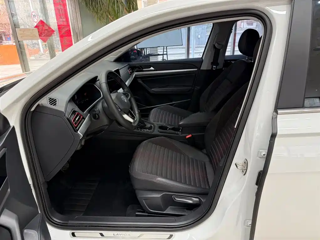 Volkswagen Lavida 2023 280TSI DSG Starlight Comfort Edition фото 16