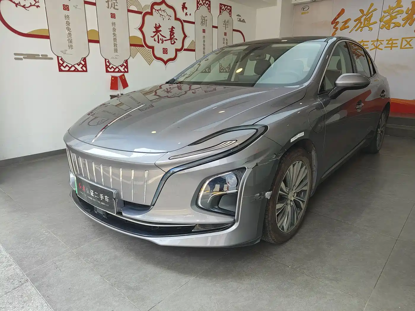 Hongqi E-QM5 2023 560km PLUS фото 3