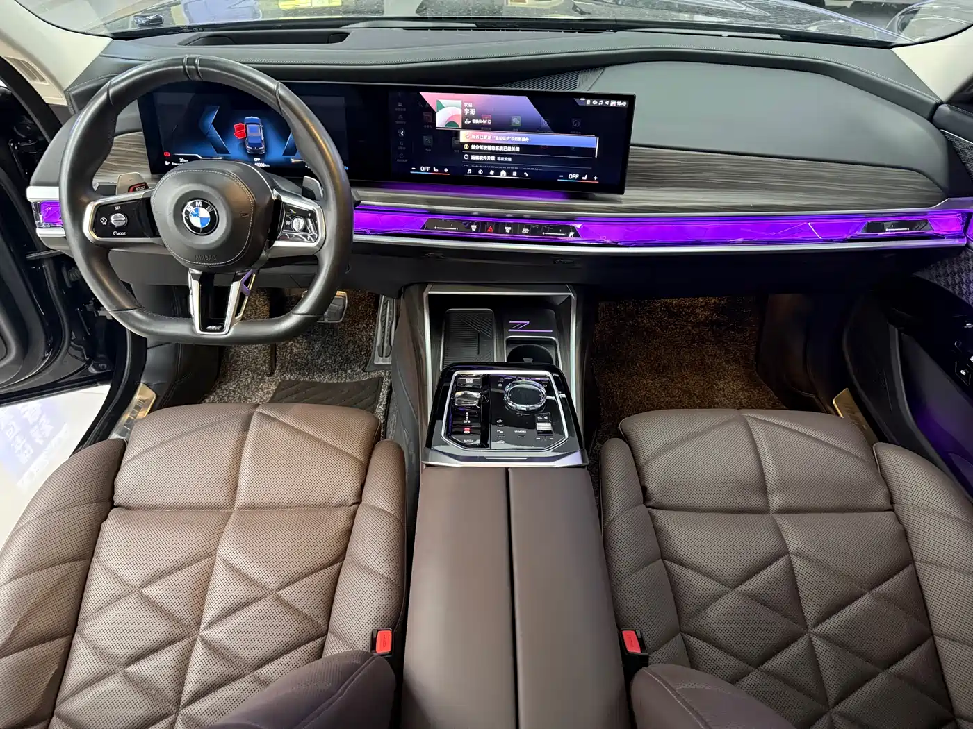 BMW 7 Series 2023 Model 740Li Leading M Sport Package фото 5