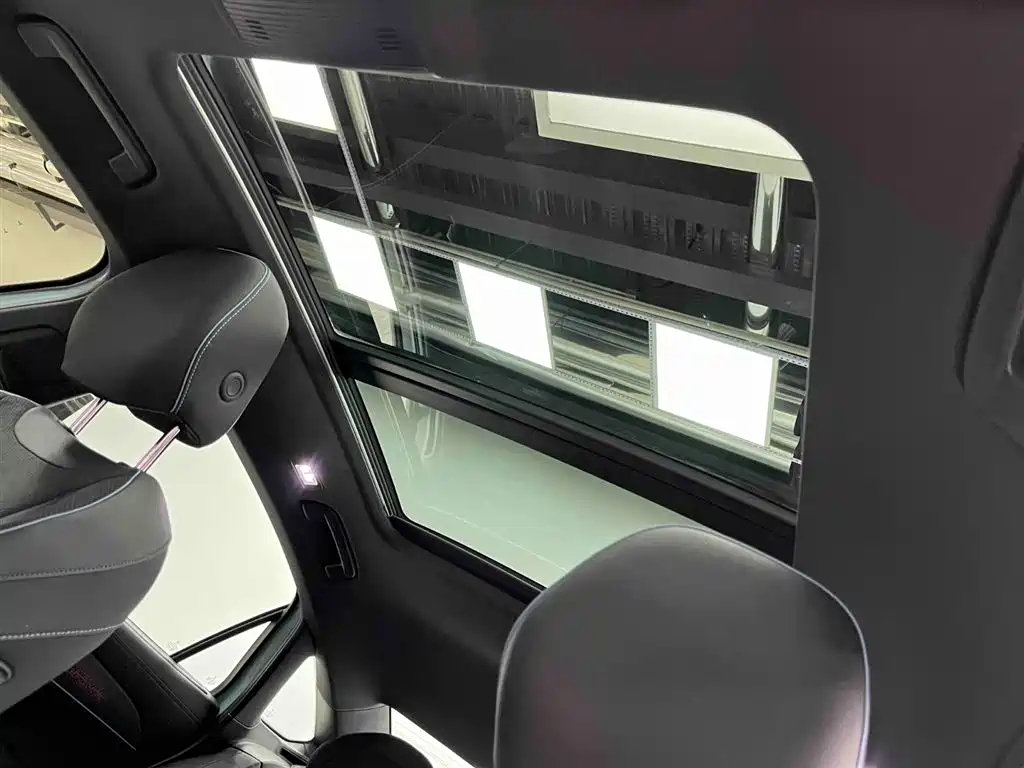 Volkswagen Passat 2025 Model Pro 380TSI Starlight Dragon Premium Edition фото 9
