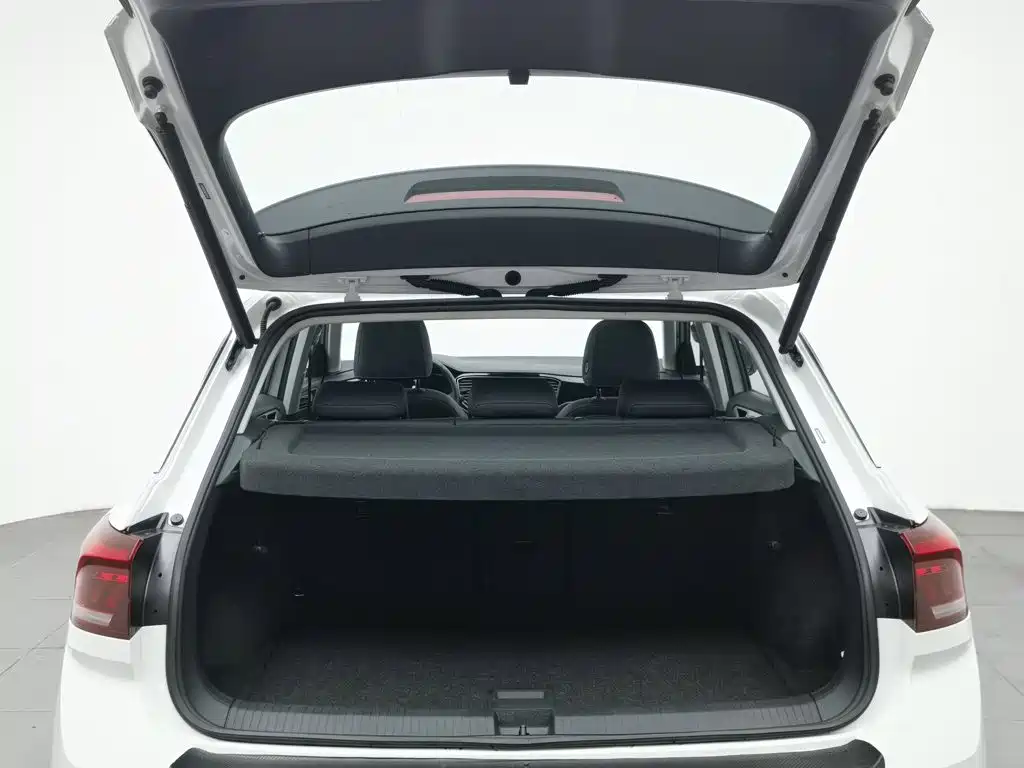 Volkswagen T-Roc, миниатюра 16