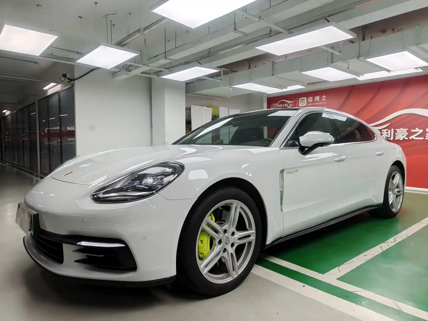 Porsche Panamera New Energy 2017 Panamera 4 E-Hybrid Executive Long Wheelbase 2.9T