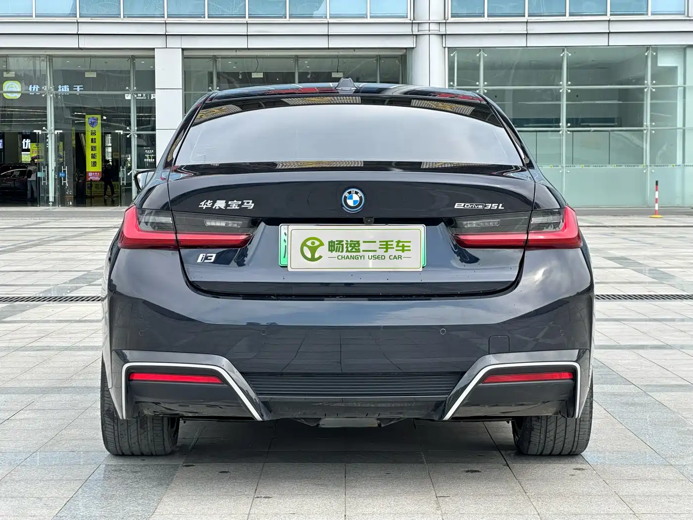 BMW i3 2024 eDrive 35 L фото 5