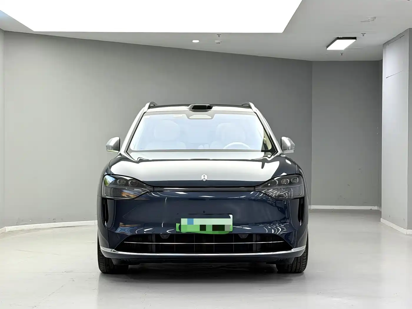AITO Wenjie AITO M9 2025 Extended Range Ultra 52kWh 6-Seater фото 2