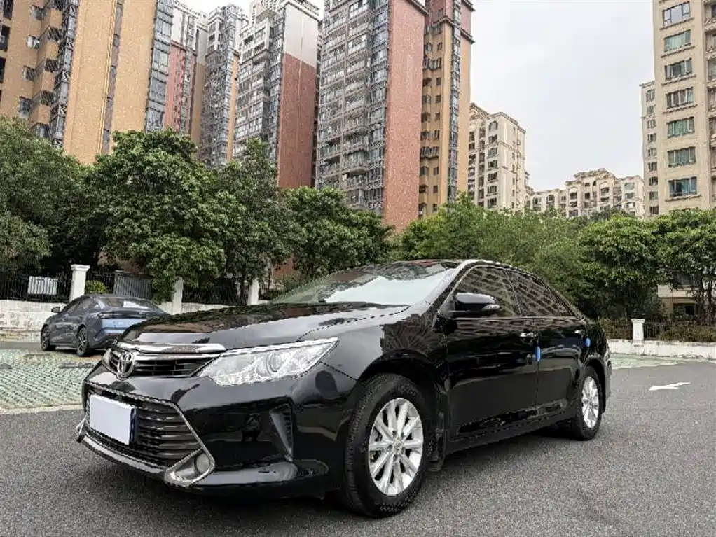 Toyota Camry 2016 2.0E 10th Anniversary Elite Edition