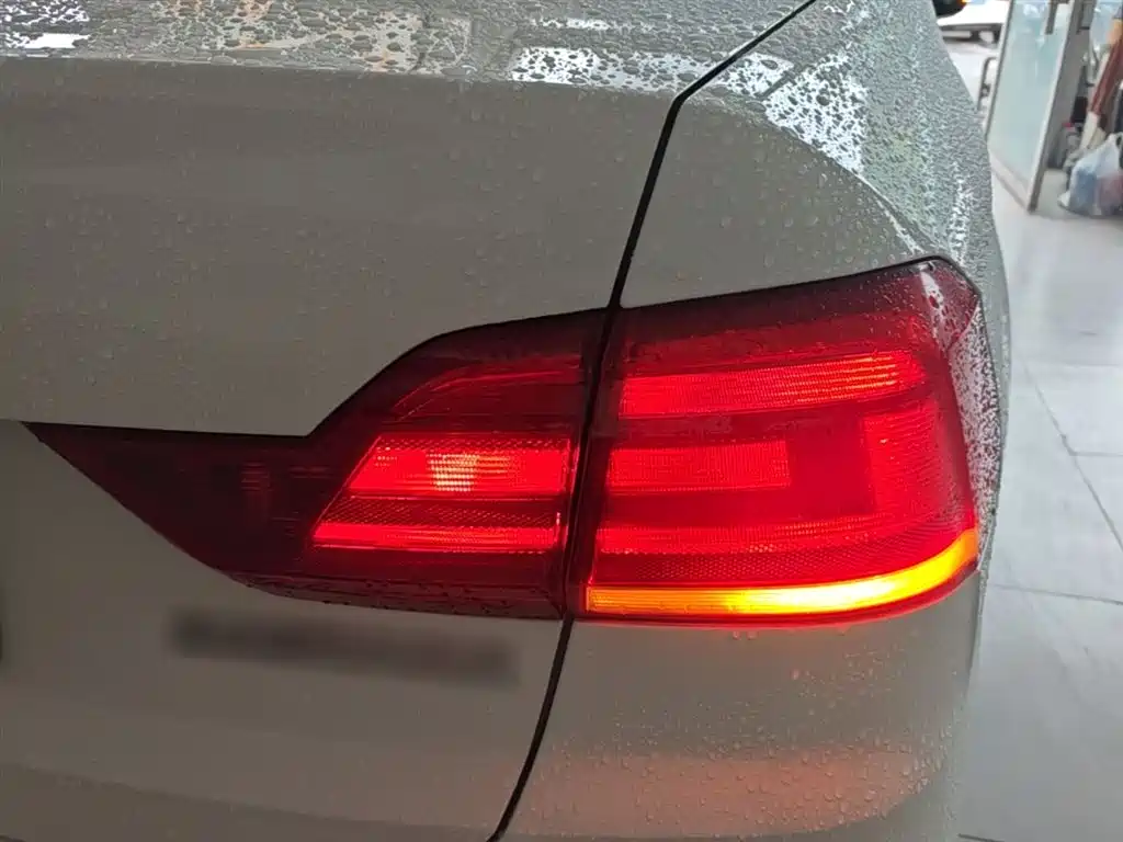 Volkswagen Santana 2018 1.5L Manual Trend Edition фото 7