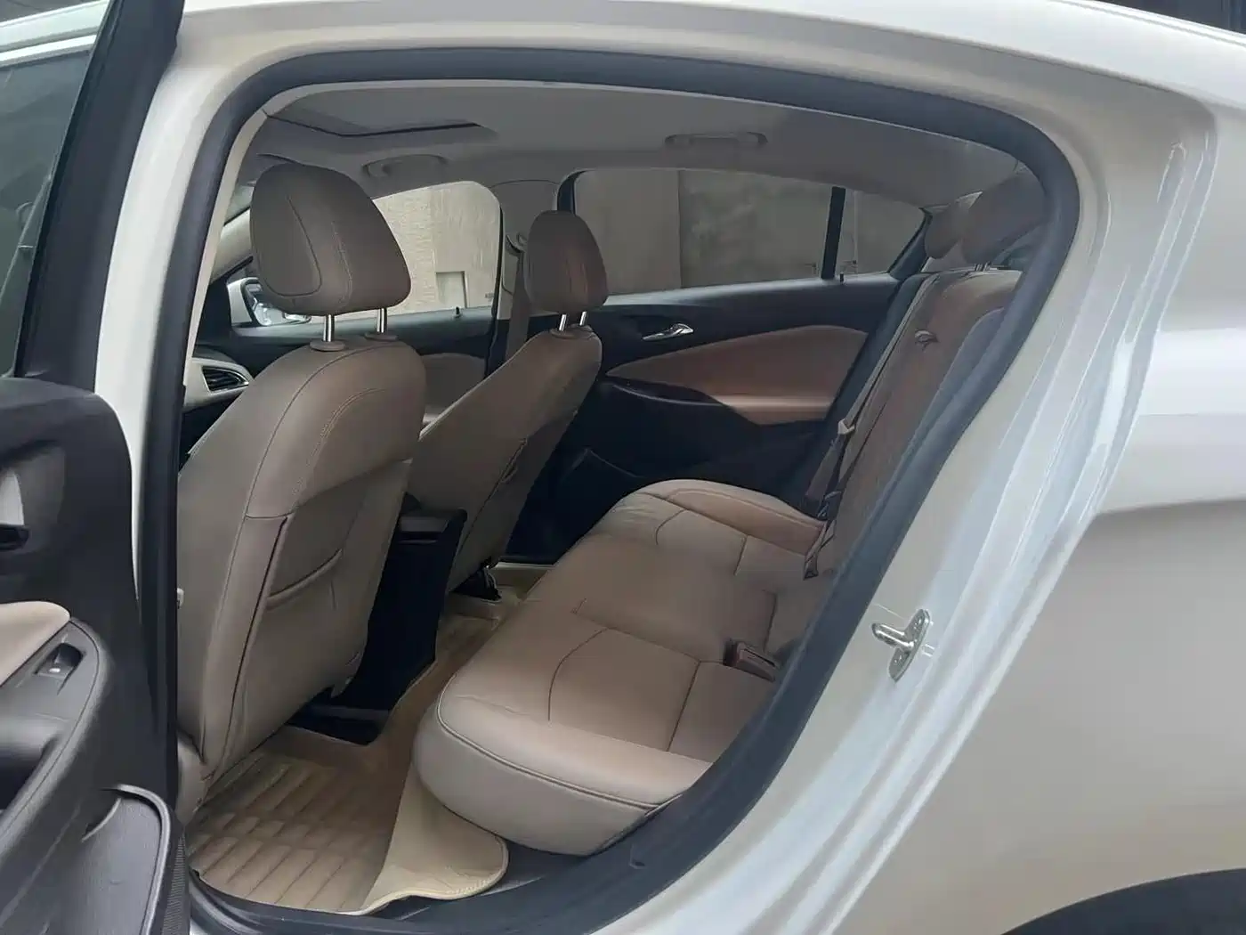 Chevrolet Cruze 2015 1.4T DCG Flagship фото 4