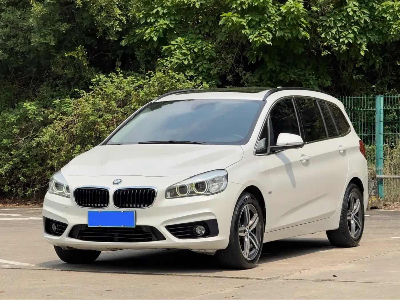 BMW 2 Series Gran Tourer 2015 218i Leading