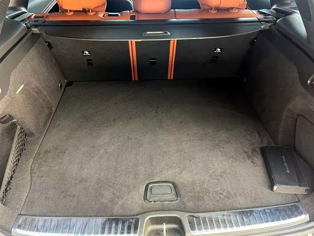 Mercedes-Benz GLC 2024 GLC 300 L 4MATIC Dynamic 5-seater фото 8