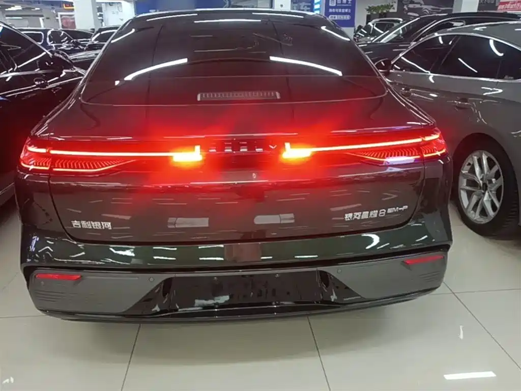 Geely Galaxy Galaxy Xingyao 8 2025 130km EM-P Starship Edition фото 6
