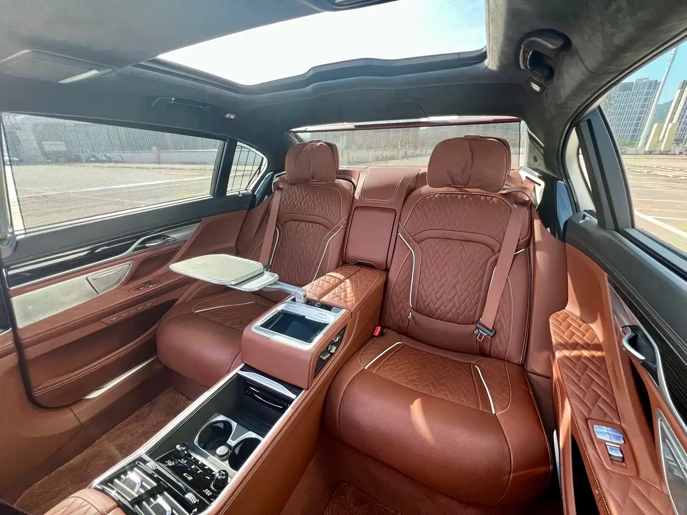 BMW 7-SERIES