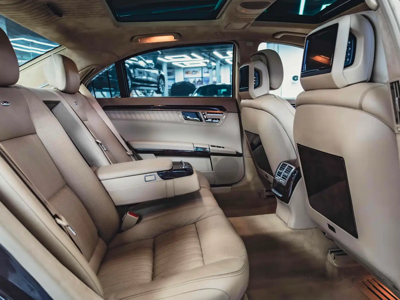 Mercedes-Benz S-Class 2010 S 600 L фото 19
