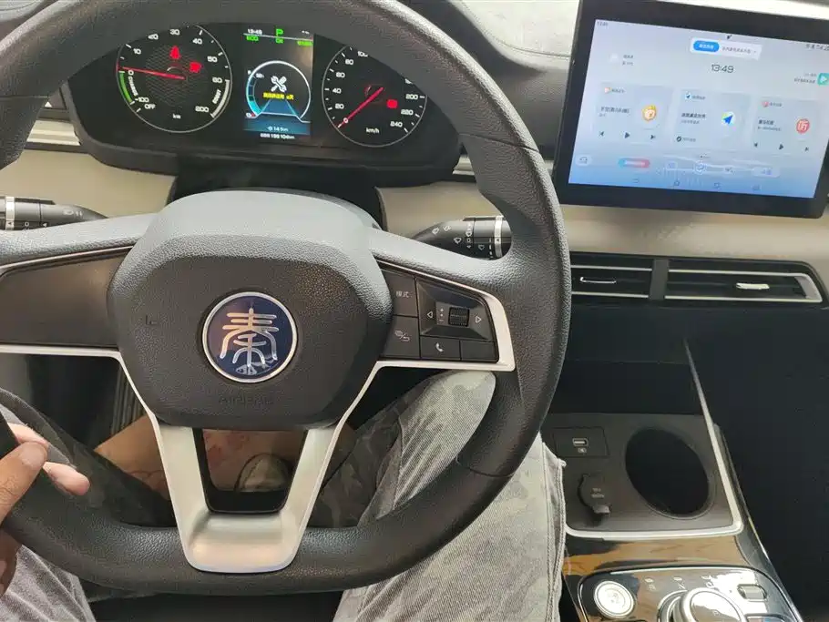 BYD Qin New Energy 2021 Leading Comfort Edition фото 12